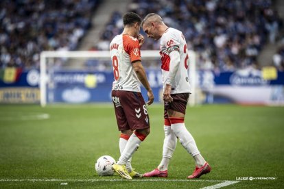 El Eibar no pudo con el Oviedo en el Carlos Tartiere.