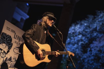 Las mejores imágenes de las II Jornadas de John Lennon en Almería