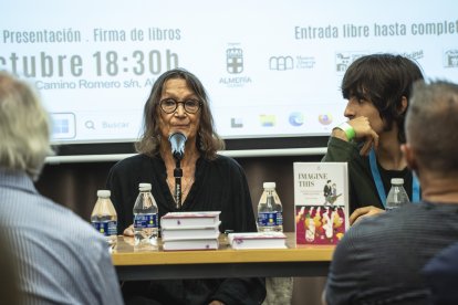 Las mejores imágenes de las II Jornadas de John Lennon en Almería