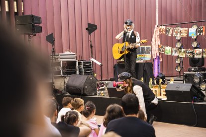 Las mejores imágenes de las II Jornadas de John Lennon en Almería