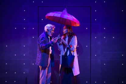 Imanol Arias junto a María Barranco durante la obra 'Mejor no decirlo', con la que visitan Almería este viernes.