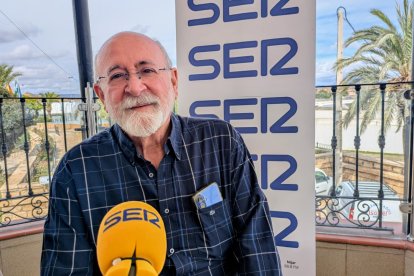 Andrés del Águila, doctor y autor del cartel de la feria de este año.