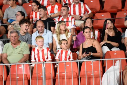Aficionados de la UDA en el Almería-Eldense.