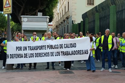 Este viernes han vuelto a movilizarse los trabajadores junto a La Salle.