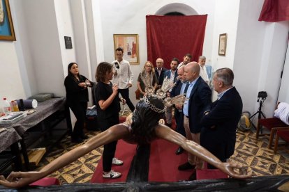 El Cristo de la Luz de Dalías recupera todo su esplendor tras finalizar los trabajos de restauración.