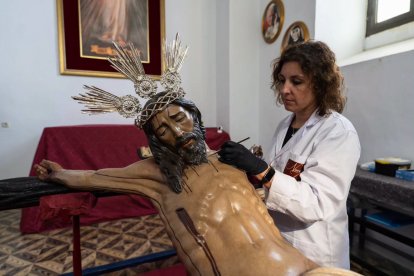 El Cristo de la Luz de Dalías recupera todo su esplendor tras finalizar los trabajos de restauración.