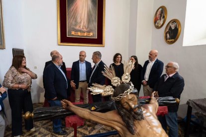 El Cristo de la Luz de Dalías recupera todo su esplendor tras finalizar los trabajos de restauración.