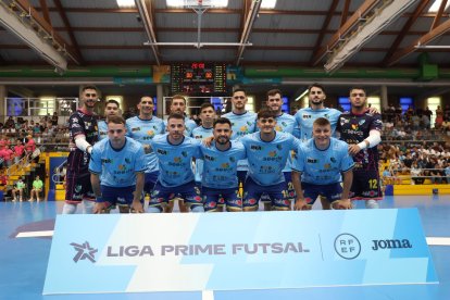 Integrantes de la convocatoria del CD El Ejido Futsal para el partido ante el Barça.