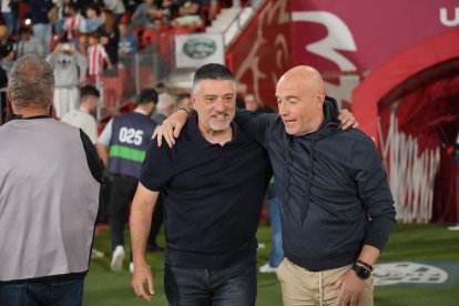 García Pimienta en el Estadio de los Juegos Mediterráneos con Julián Calero.