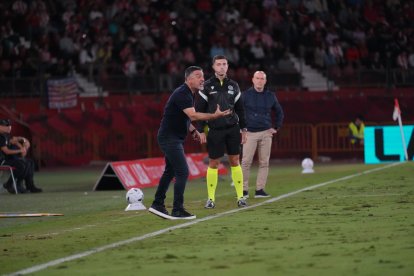 El Almería vuelve a poner a cero el contador de victorias.