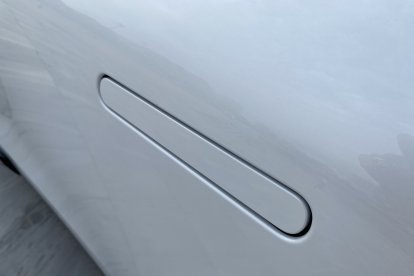 Detalles como los tiradores enrasados que ayudan a la aerodinámica