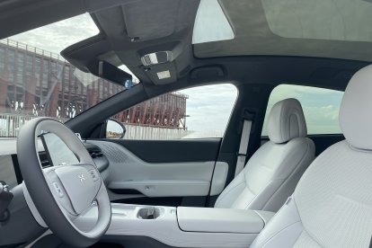 Todo lo que muestra en G6 es además de serie en toda la gama, incluido el techo panorámico