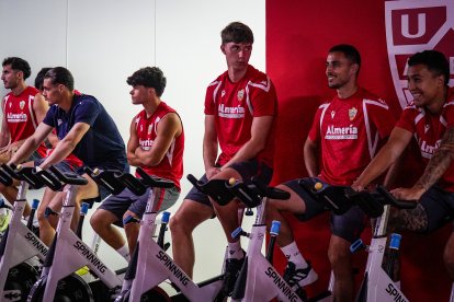 Los titulares en la Copa entrenaron en el gimnasio y en la pista de calentamiento.