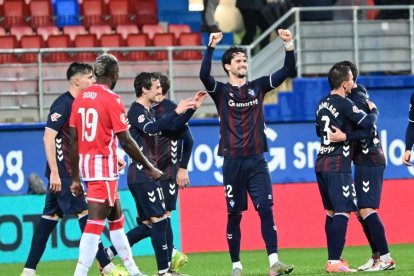Los jugadores del Eibar solo celebraron un gol que les daba los 3 puntos.