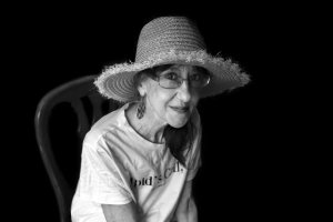 Pilar Quirosa-Cheyrouze destacó como poeta, novelista y activista de la cultura.
