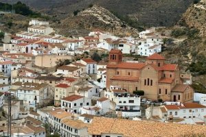 Vista general del pueblo de Lubrín.