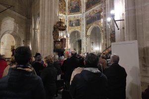 Gran asistencia a la Catedral en este Miércoles de Ceniza.