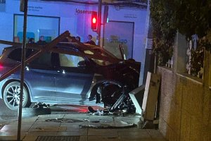 Accidente de tráfico en la Avenida Cabo de Gata