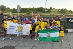 El Club AD La Salle celebrando su papel en el torneo.