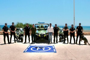Mojácar lleva a cabo un refuerzo histórico de la plantilla de la Policía Local este verano.