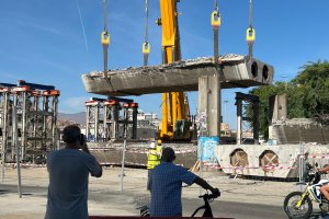 Adiós definitivo a la estructura principal del puente de la Avenida del Mediterráneo.