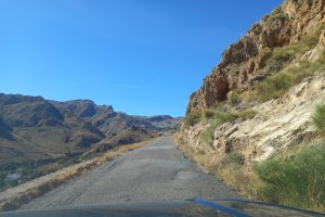 Imagen de la carretera de acceso a Huebro