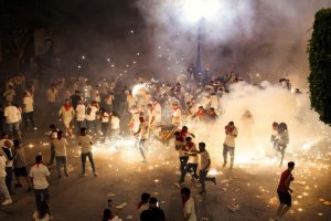 Los valientes 'toreros' en las Fiestas del Cristo de la Luz en Dalías.