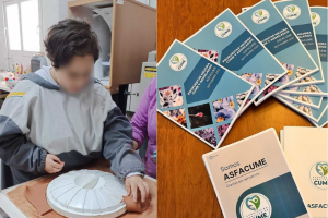 La hija de Rosana y los folletos informativos de la asociación ASFACUME