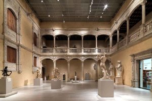 Original patio renacentista de Vélez Blanco sacado de España en 1904 y actualmente expuesto en el Museo Metropolitano de Nueva York.