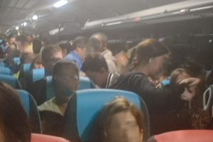 El autobús acaba colapsado.