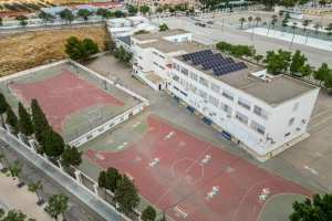 Imagen de archivo de instalaciones deportivas en Huércal-Overa.