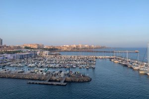 Vista aérea de la zona del Puerto Deportivo de la capital