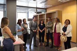 El consejero de justicia visita SEMPA Almería.