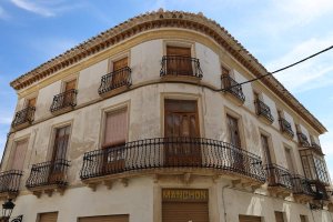 Fachada del edificio modernista de la Casa Manchón.