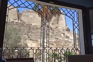 Restaurante Almedina Baraka, en la calle Almanzor en Almería