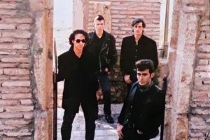 Foto: Grupo “La Senda” con: Tesy González (batería), Paco Montes (bajo). Tony Martínez (teclados) y Juanma López (Voz y guitarra)