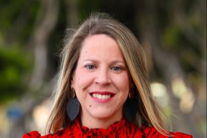 la concejal Encarni Román.