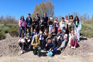 Los escolares de Vera conocen el entorno del Salar de los Canos.