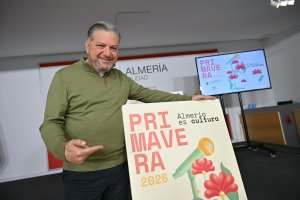 Diego Cruz, concejal delegado de Cultura del Ayuntamiento de Almería, en la presentación de la Primavera Cultural.