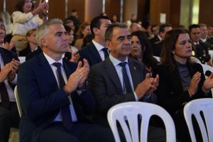 José Miguel Hernández.