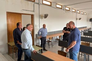 Aula de exámenes de la DGT en Huércal-Overa.
