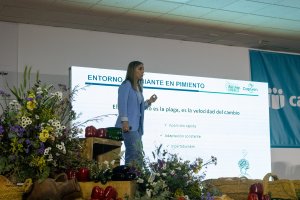 Laura Alonso López, Junior Breeder de pimiento, destaca el papel de la genética en el World Parvispinus Congress ante un entorno de cultivo cada vez más exigente