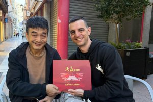 El maestro Li Hang Cheong y Emilio Pérez, instructor de la escuela Wing Chun Kung Fu Almería.