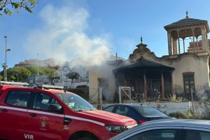 Bomberos actúan en el Cortijo Arcos.