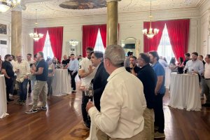 Imagen del Salón Noble del Círculo Mercantil durante la cata privada.