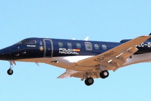 El avión Pilatus PC-24 de la Policía Nacional, en Almería.