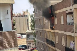 Incendio en Adra.
