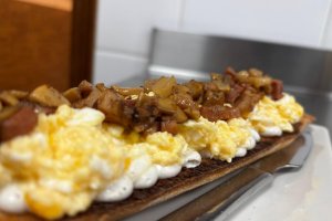 La "tostada de la semana" renueva los desayunos con nuevas combinaciones e ingredientes de temporada.