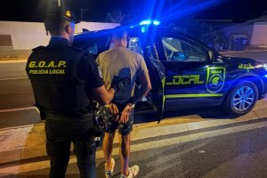 La Policía Local detiene a una persona por estos hechos