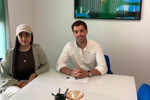 Imagen de la reunión entre el IAJ y CEUAL.